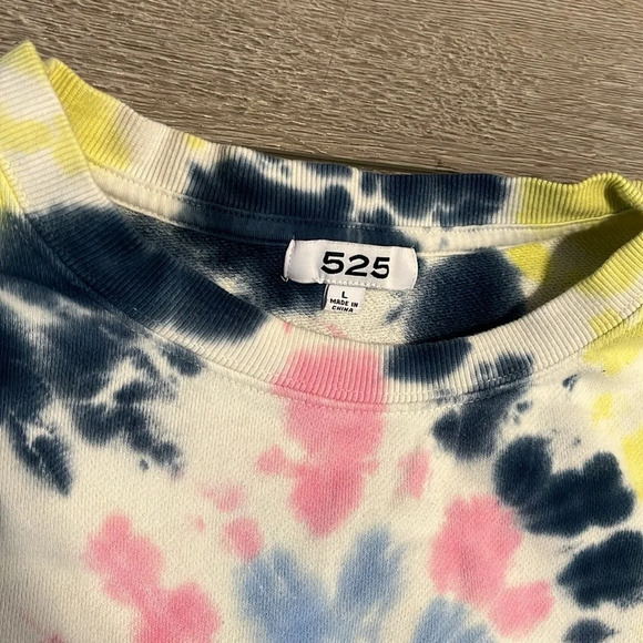 525 Women's Tie Dye Basic Crew Sweatshirt in Midnight Multi Yellow Pink large - Picture 2 of 4